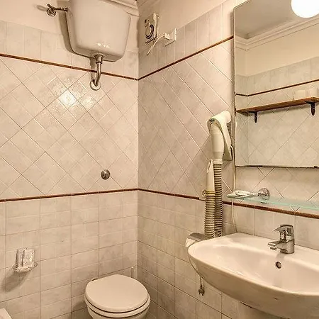 Belvedere E Tre Re فندق كابري