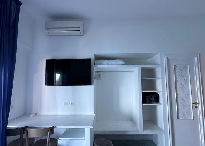 מלון Belvedere E Tre Re 3*